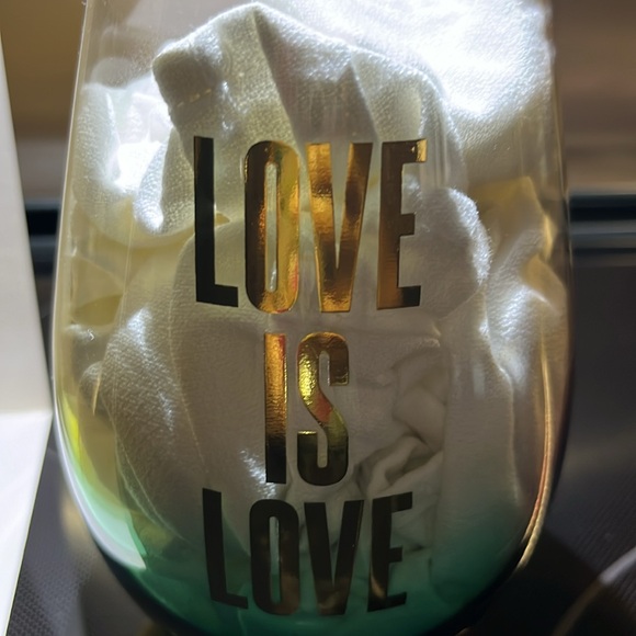Slant Collections, love is love 30 oz Wine Glass, NIB - Picture 7 of 12